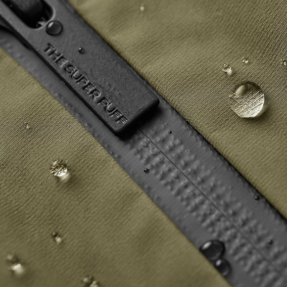 The Super Puff₂O™ Rainstop - Army Green (limited edition) - Picture 4 of 12